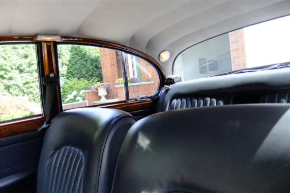 Vehicle Image 16 - 1963 Jaguar MkII LHD restored