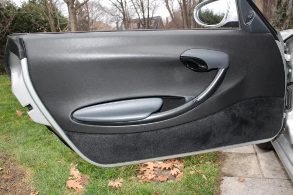 Vehicle Image 4 - 1997 Porsche Boxster