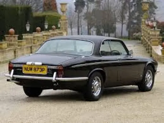 Vehicle Image 1 - 1974-1977 Jaguar XJ6C/12C