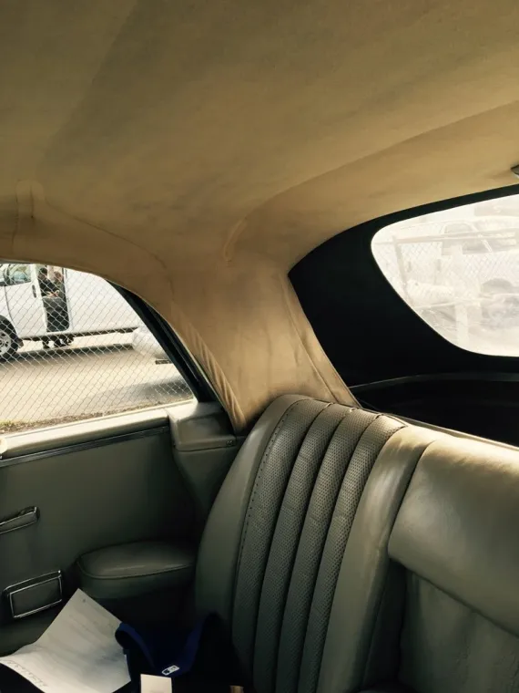 Vehicle Image 3 - 1969 Mercedes-Benz 280SE Cabriolet