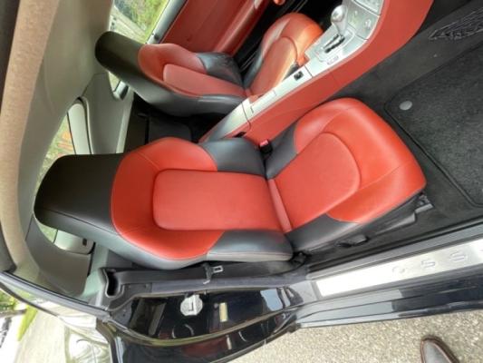 Vehicle Image 3 - 2004 Chrysler Crossfire