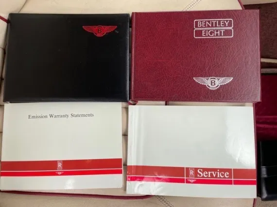 Vehicle Image 3 - 1988 Bentley 8