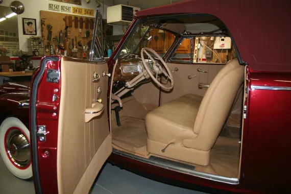 Vehicle Image 9 - 1940 Chevrolet Special Deluxe convertible