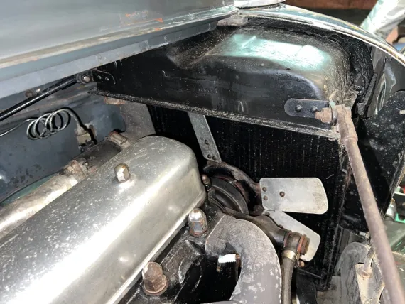 Vehicle Image 2 - 1948 Jaguar MKIV