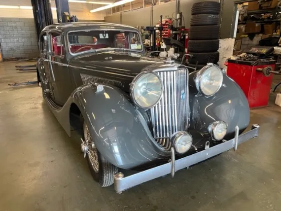 Vehicle Image 15 - 1948 Jaguar MKIV