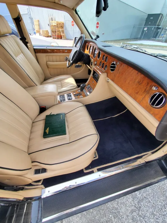Vehicle Image 7 - 1997 Bentley Brooklands