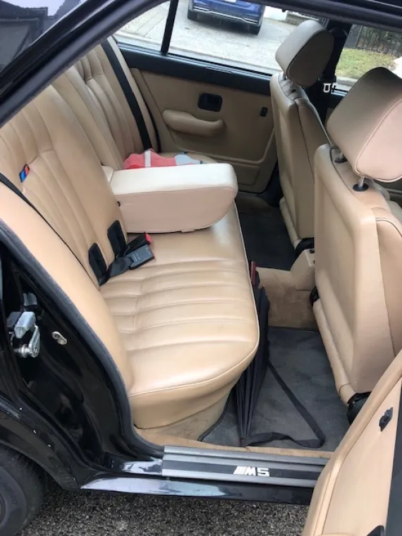 Vehicle Image 8 - 1988 BMW M5 (E28)