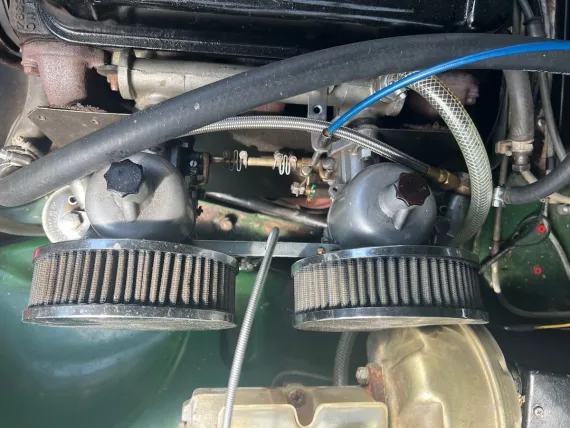 Vehicle Image 1 - 1978 MG B