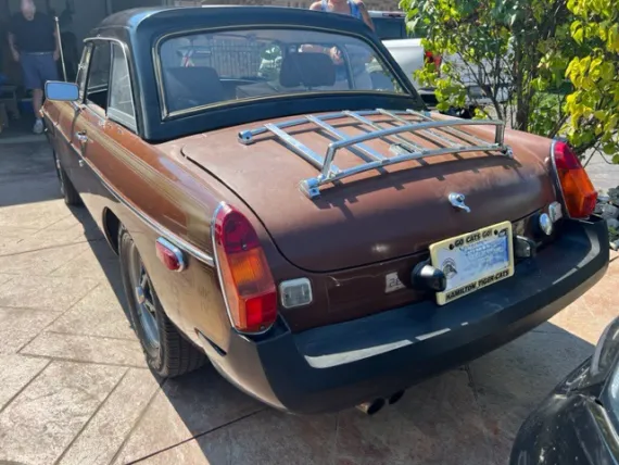 Vehicle Image 11 - 1980 MG B with overdrive