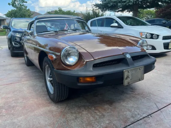 Vehicle Image 12 - 1980 MG B with overdrive