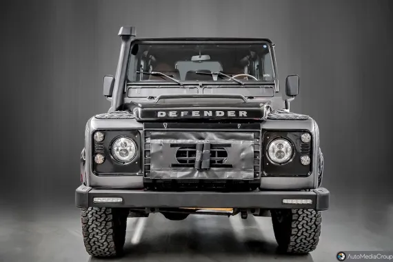 Vehicle Image 18 - 2001 Land Rover Defender 110 Restored with all "Mod Cons"