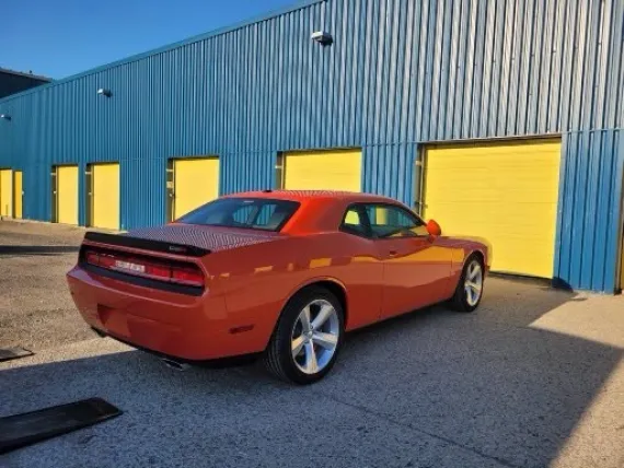 Vehicle Image 18 - 2009 Dodge Challenger SRT-8 with only 2 total kilometers