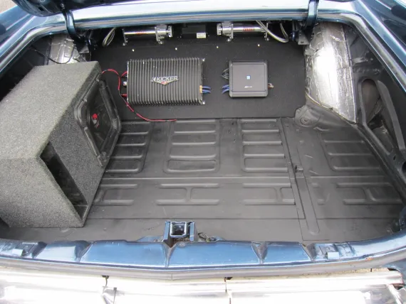 Vehicle Image 5 - 1961 Cadillac Series 62 w. Air Ride Suspension