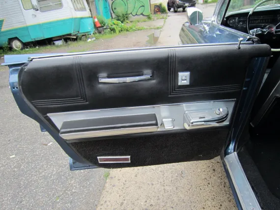 Vehicle Image 7 - 1961 Cadillac Series 62 w. Air Ride Suspension