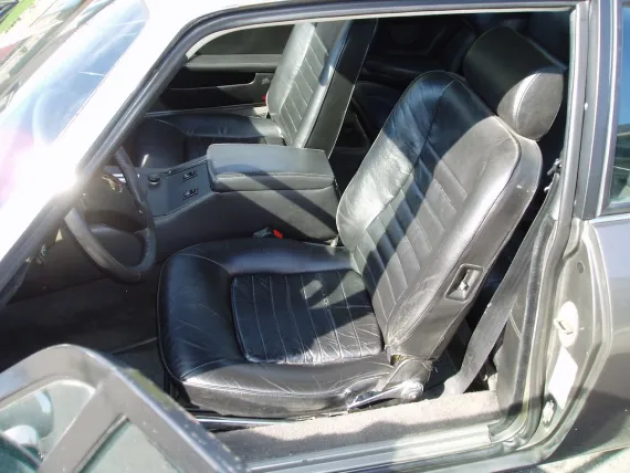 Vehicle Image 4 - 1984 Jaguar XJS coupe factory testing car
