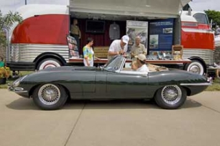 1963-Jaguar-E-Type-Roadster-000