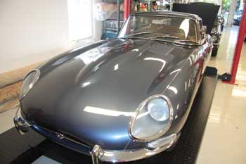 1961-jaguar-e-type-fhc-000