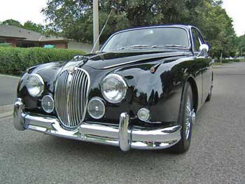 1964-Jaguar-MKII-00